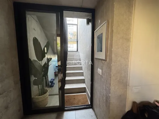 Departamento De 2 Dormitorios / Rooftop / 2b En Las Condes
