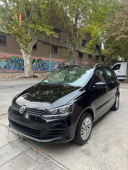Volkswagen Suran 1.6 Comfortline 101cv