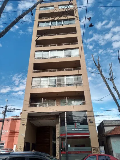 Venta Departamento 2 Dormitorios Monte Grande Con Cochera