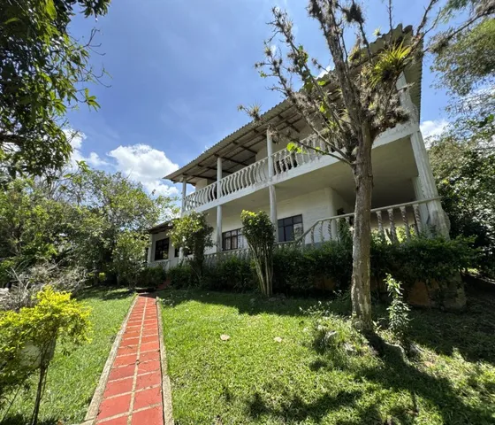 Finca En Venta En El Km 45 - Espaciosa, Productiva Y Con Entorno Natural Único