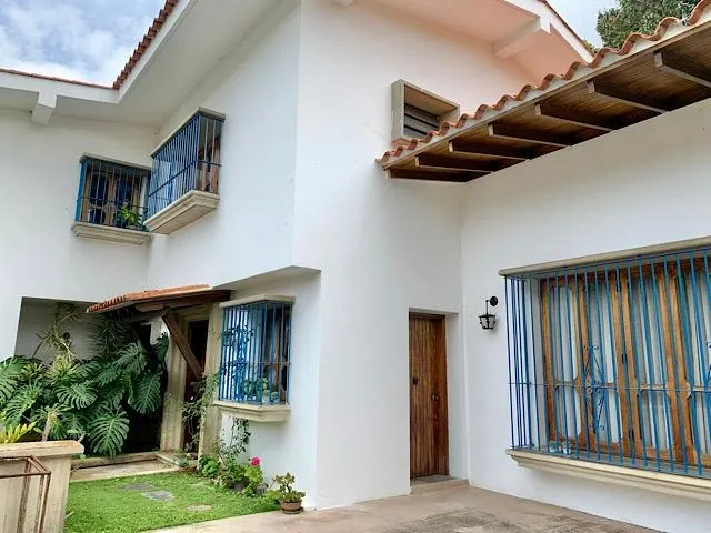 Oportunidad !! Estupenda Casa. Cumbres De Curumo.