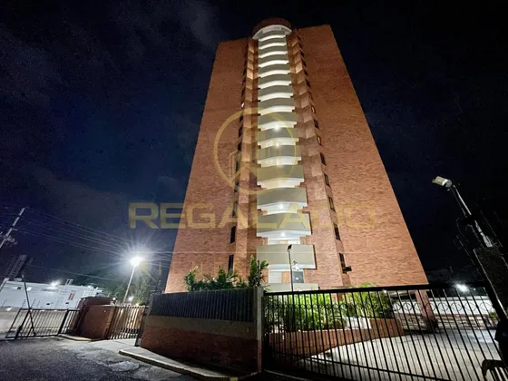 Aa-626 Zona Este Apartamento Edificio Lugano Plaza Sector Banco Mara