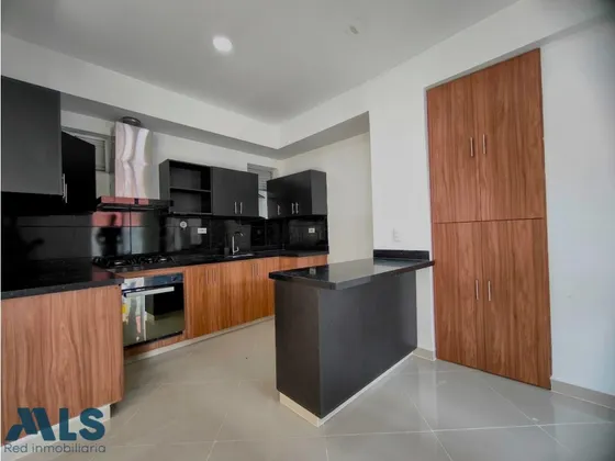 Apartamento En Sabaneta San Jose Con Terraza(mls#254009)