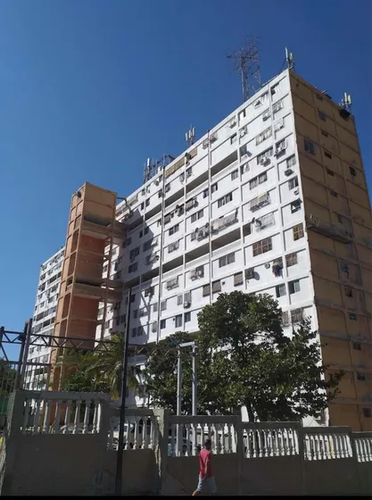 Venta Apartamento 98 Mts Urb 10 De Marzo Bloque1 3/1/1 Al
