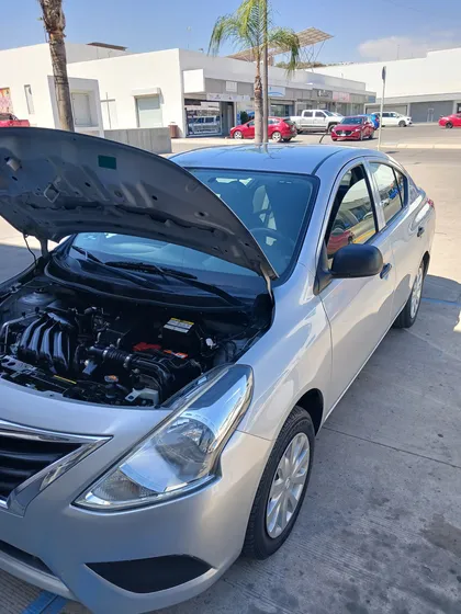 Nissan Versa 1.6 Sense Mt