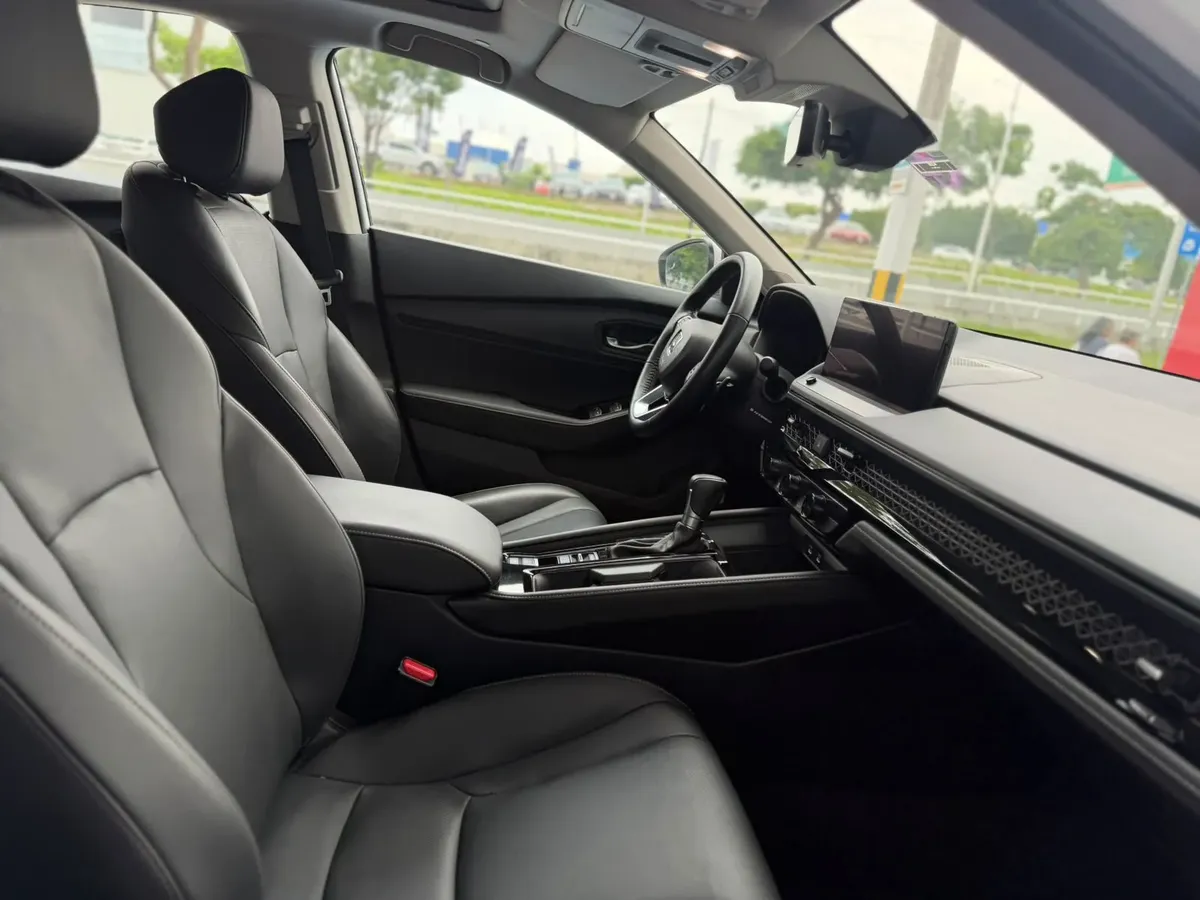 Honda Accord 2025 Touring Hev