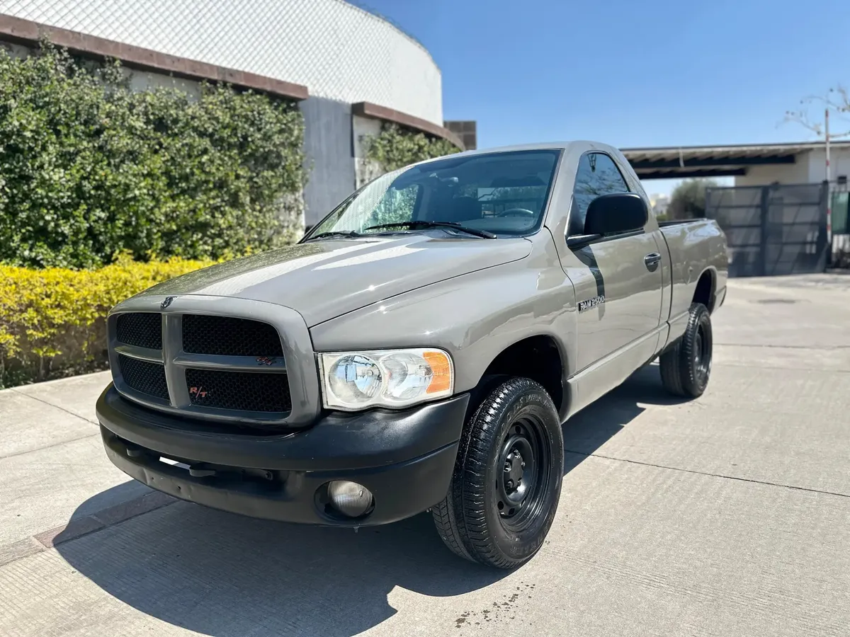 Dodge Ram 2500 4.7 Magnum Mt