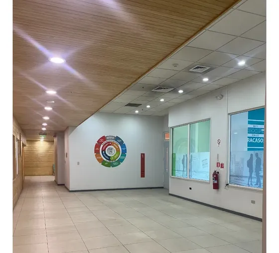Excelente Oficina Ubicada En Estación Central