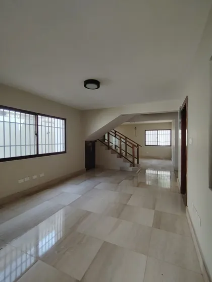 Casa En Ens Paraíso, Residencial Cerrado, 272 Ms De Construcción, Tres (3) Habitaciones, Cuatro (4) Parqueos 