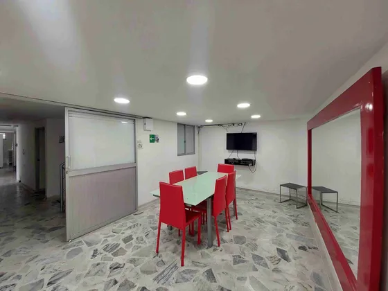 Casa Comercial En Venta En Viscaya - Palermo (279060960).