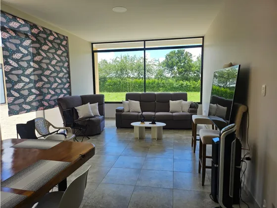 Se Vende Chalet Vía Barragán