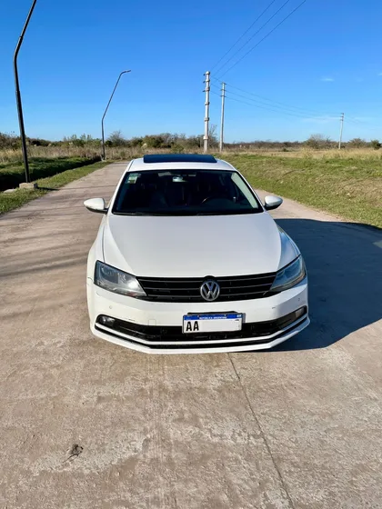 Volkswagen Vento 2.5 Luxury 170cv