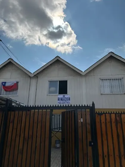 Se Vende Hermosa Casa De 2 Pisos En Padre Hurtado
