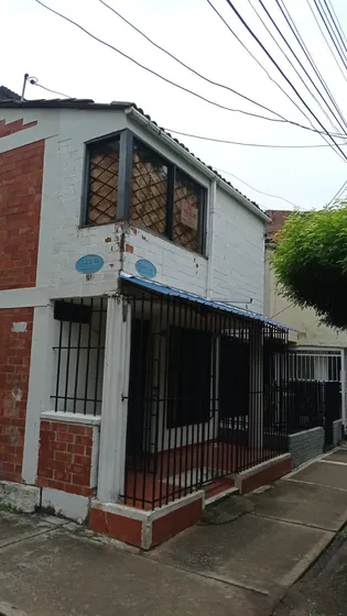 235  Se Vende Casa En Villas De Veracruz / Cali
