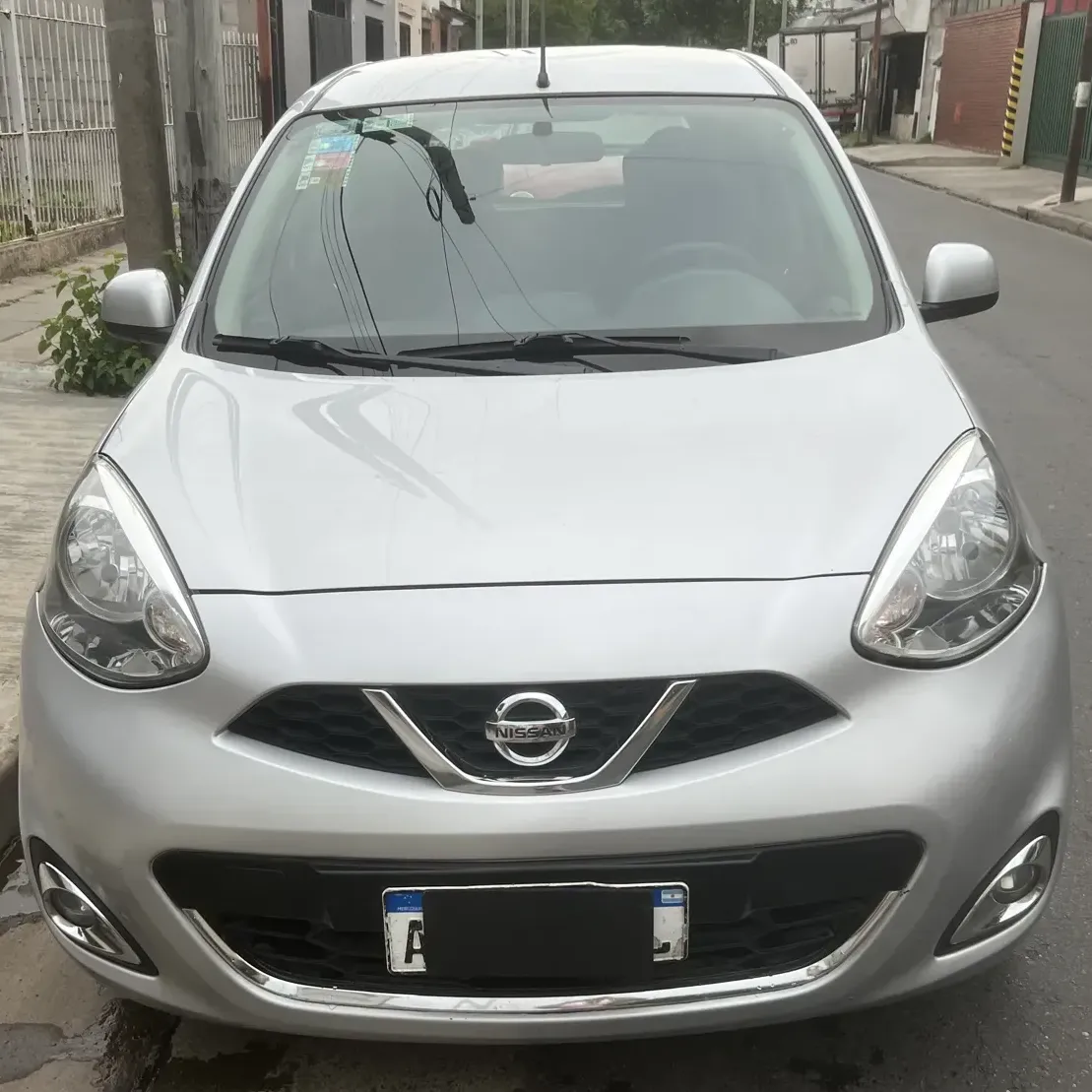 Nissan March 1.6 Advance Media Tech 107 hp
