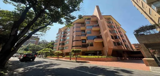 Apartamento En Venta En Rosales (18275).