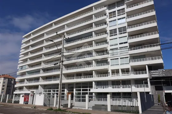 Departamento En Arriendo De 3 Dorm.2baños,est. En La Serena