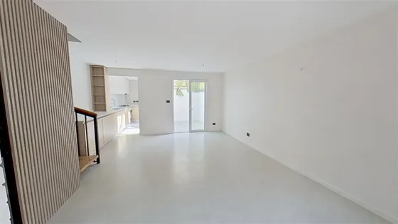Casa En Venta De 3 Dorm. En Ñuñoa