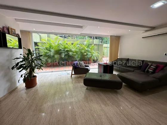 ¡compra Tu Hogar! Apartamento En Venta, Loma Del Sol 23-32670 Bb