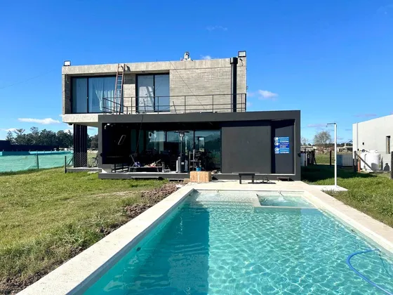 Casa En Alquiler Temporario  Mensual