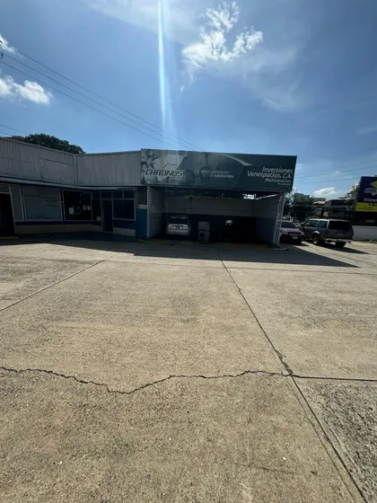 (hl28) Alquilo O Vendo Local En Andres Eloy Blanco Ideal Para Concesionario