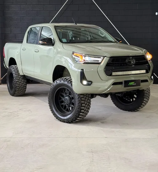 Toyota Hilux Pick-up 2.8 Cd Srx 204cv 4x4 At