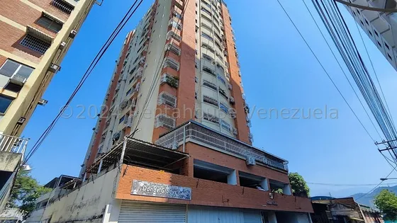 Apartamento En Venta A Estrenar, Calle Sanchez Carrero, Maracay Centro, 25-13465 Mv