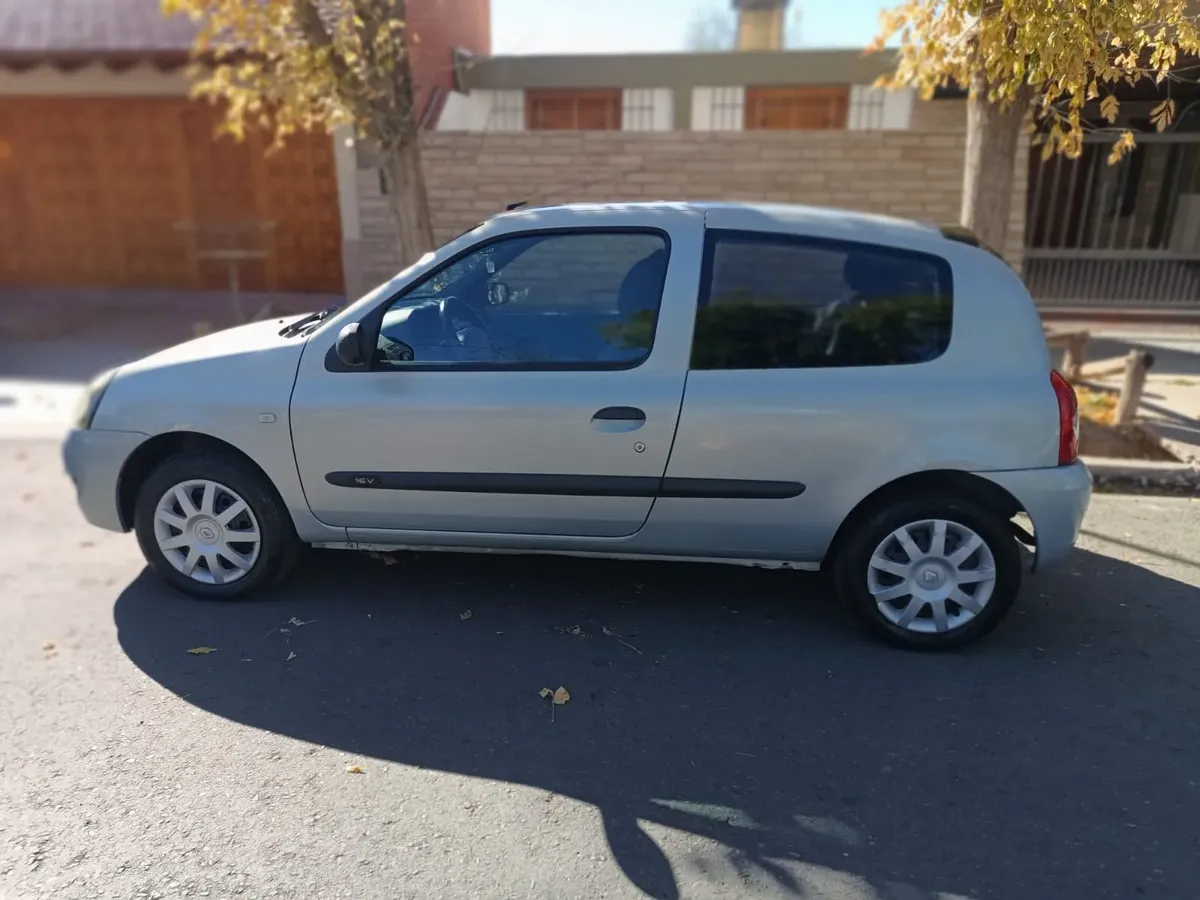 Renault Clio 1.2 Pack543891706181079045