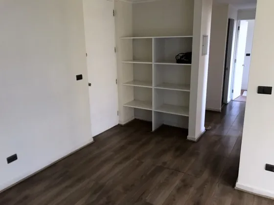 Oportunidad, 60 M2, 2d+2b, Sin Contribuciones, Metro Quilín.