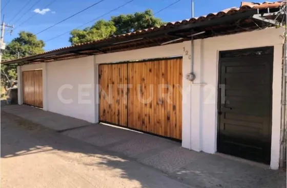 Terraza Con Departamento En Venta En El Chante, Jocotepec, Jalisco