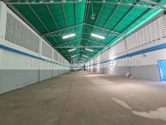 Galpon En Alquiler Barquisimeto Zona Industrial Gisselle Lobo Alquila Excelente Galpon Industrial Con 1100 Metros Cuadrados Area De Oficina Tanque Subterraneo Luz Trifasica Estacionamieno 2 5 9 6 8 8