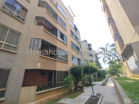 Apartamento En Venta En Urb. Paso Real Lr San Diego Con Pozo De Agua Amplio Y Moderno 