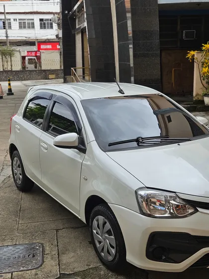 Toyota Etios 1.5 16v Xs Aut. 5p