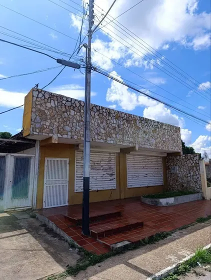 En Alquiler Local Comercial En Av. Libertador Con Boulevard