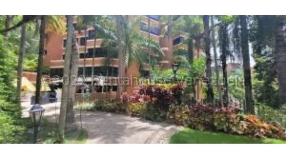  #23-6117  Increíble Apartamento Duplex En Colinas De Valle Arriba 