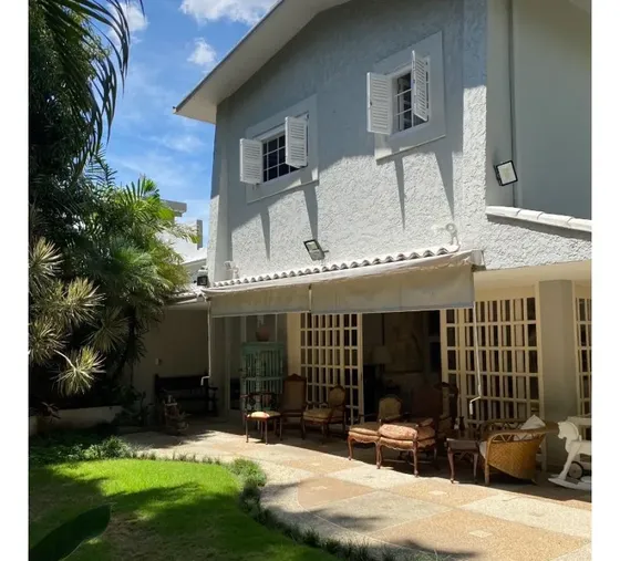 Venta Casa Altamira 700m2