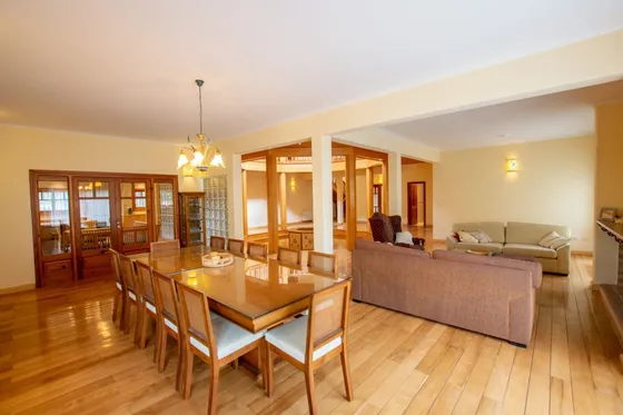 Venta Exclusiva Casa En Villa General Belgrano