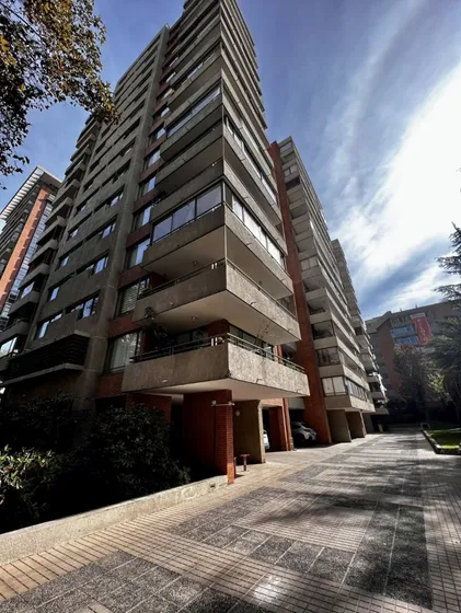 Dpto En Venta De 4 Dorm Cristóbal Colón Las Condes