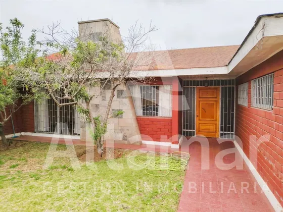 Casa En Venta De 3 Dorm. En El Romeral, La Serena 