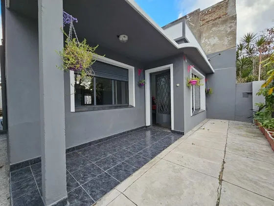 Venta Casa 3 Ambientes Castelar Norte Apto Crédito