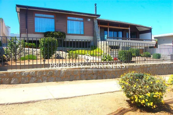 Algarrobo Clásico.  Linda Casa (comercial) Con Vis...