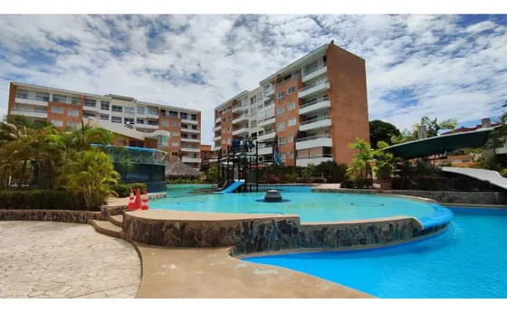 En Venta Apartamento 65m2 Higuerote 2720