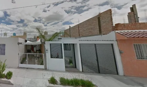Casa En Remate Bancario En Aguascalientes, Mm