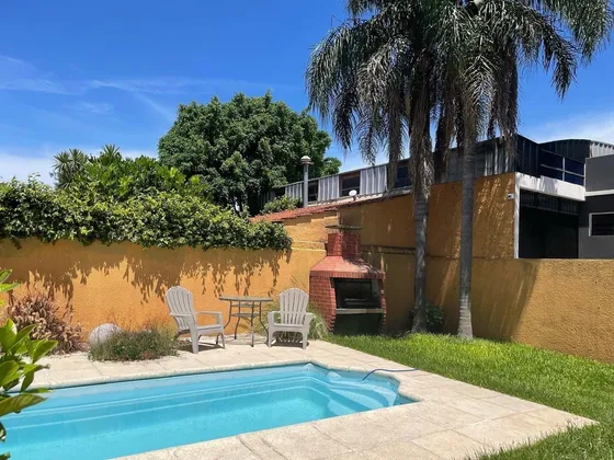 Casa Venta 5 Ambientes En Lomas De Zamora 