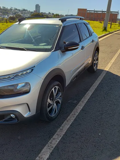 Citroën C4 Cactus 1.6 Shine 16v Thp Aut. 5p