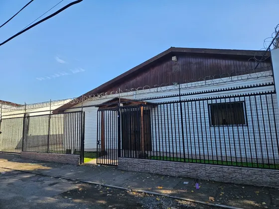 Culto U Otros Fines Propiedad Espaciosa