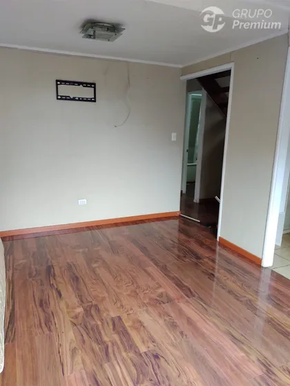 Casa En Arriendo De 3d&#43;2b Peña 2 Coronel, Biobio