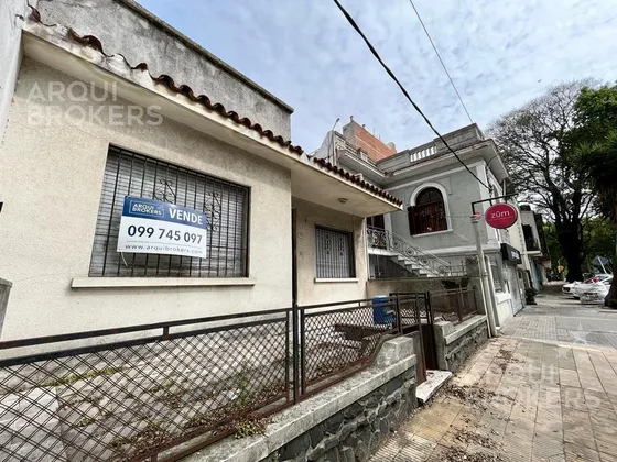 Casa De Cinco Dormitorios En Venta En Punta Carretas