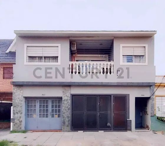 Venta Ph 4 Amb Al Frente Con Balcón, Patio Y Terraza