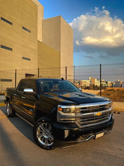 Chevrolet Silverado Doble Cabina High Contry Silverado